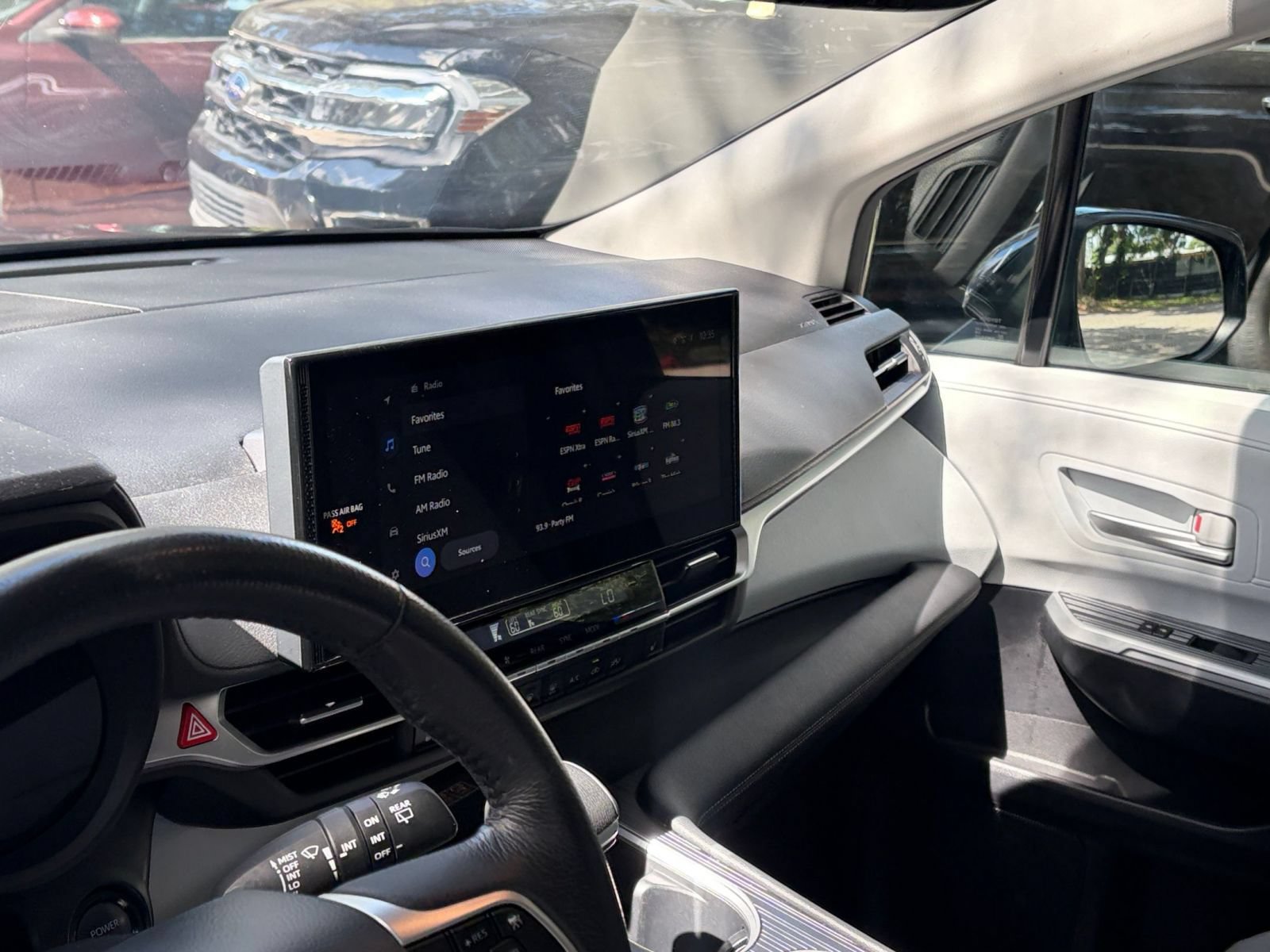 Thumbnail: 2025 Toyota Sienna - 34