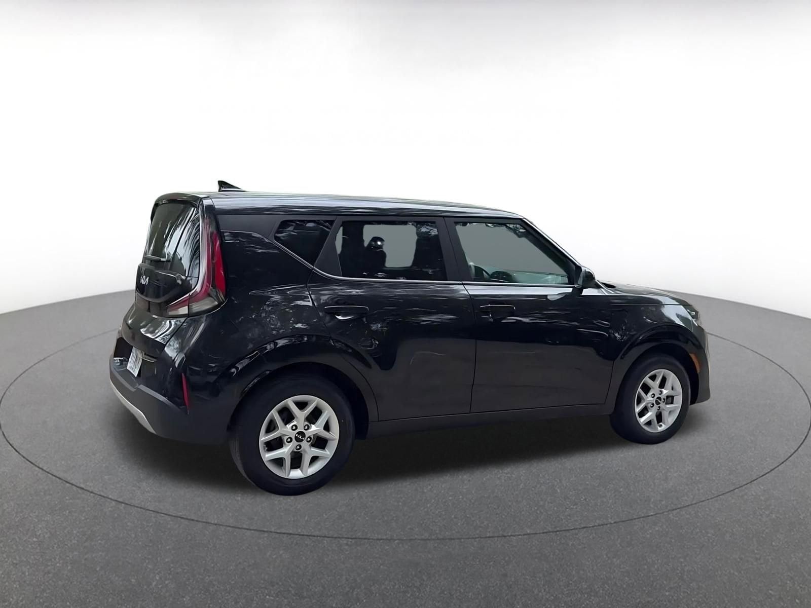 Thumbnail: 2025 Kia Soul - 16