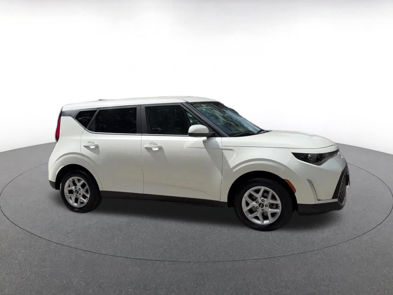 Thumbnail: 2025 Kia Soul - 2