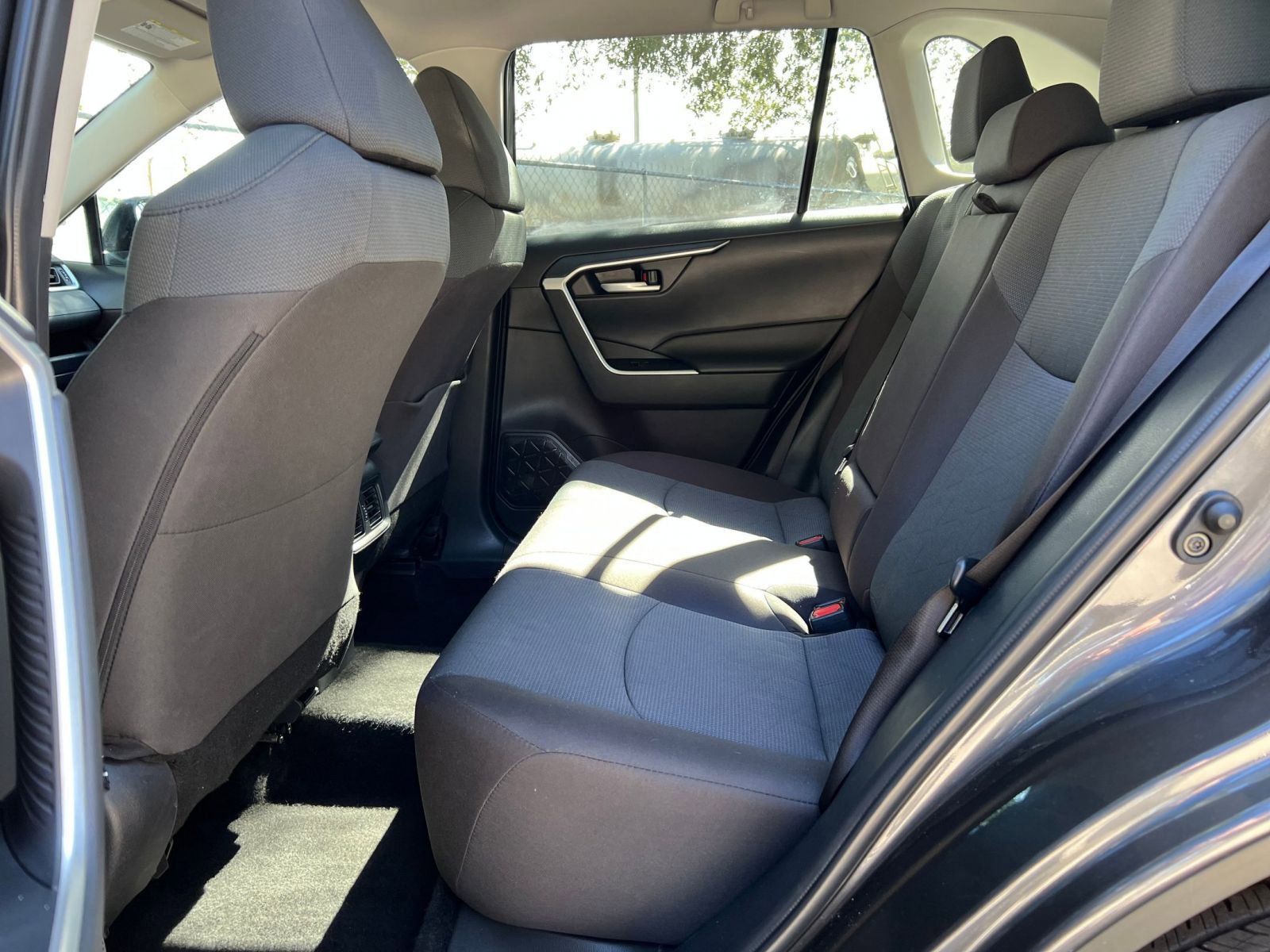 Thumbnail: 2025 Toyota RAV4 - 20