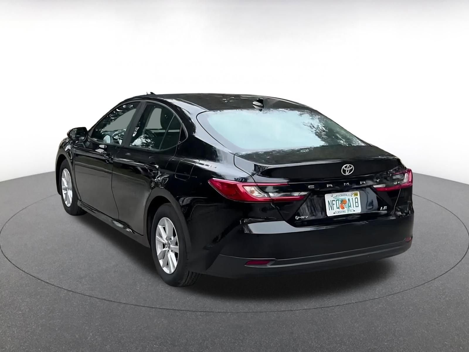 Thumbnail: 2025 Toyota Camry - 11