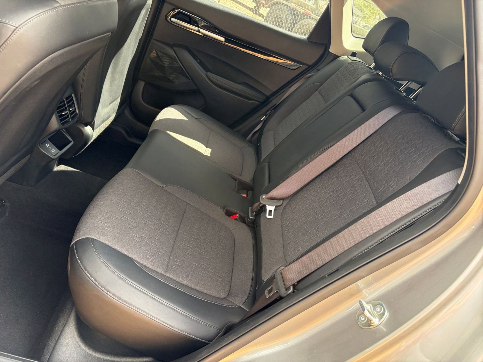 Thumbnail: 2025 Kia Seltos - 23