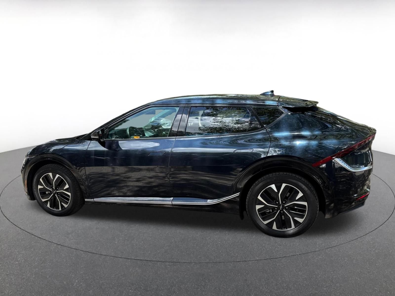 Thumbnail: 2024 Kia EV6 - 4