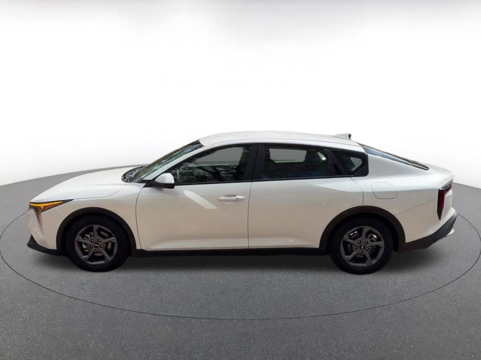 Thumbnail: 2025 Kia K4 - 9