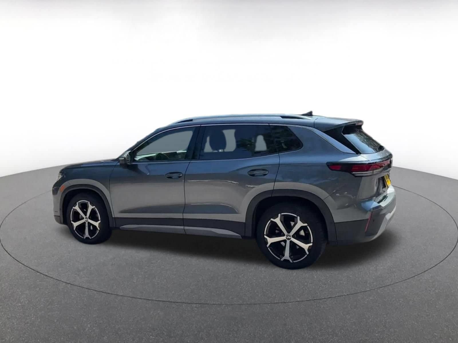 Thumbnail: 2026 Volkswagen Tiguan - 9