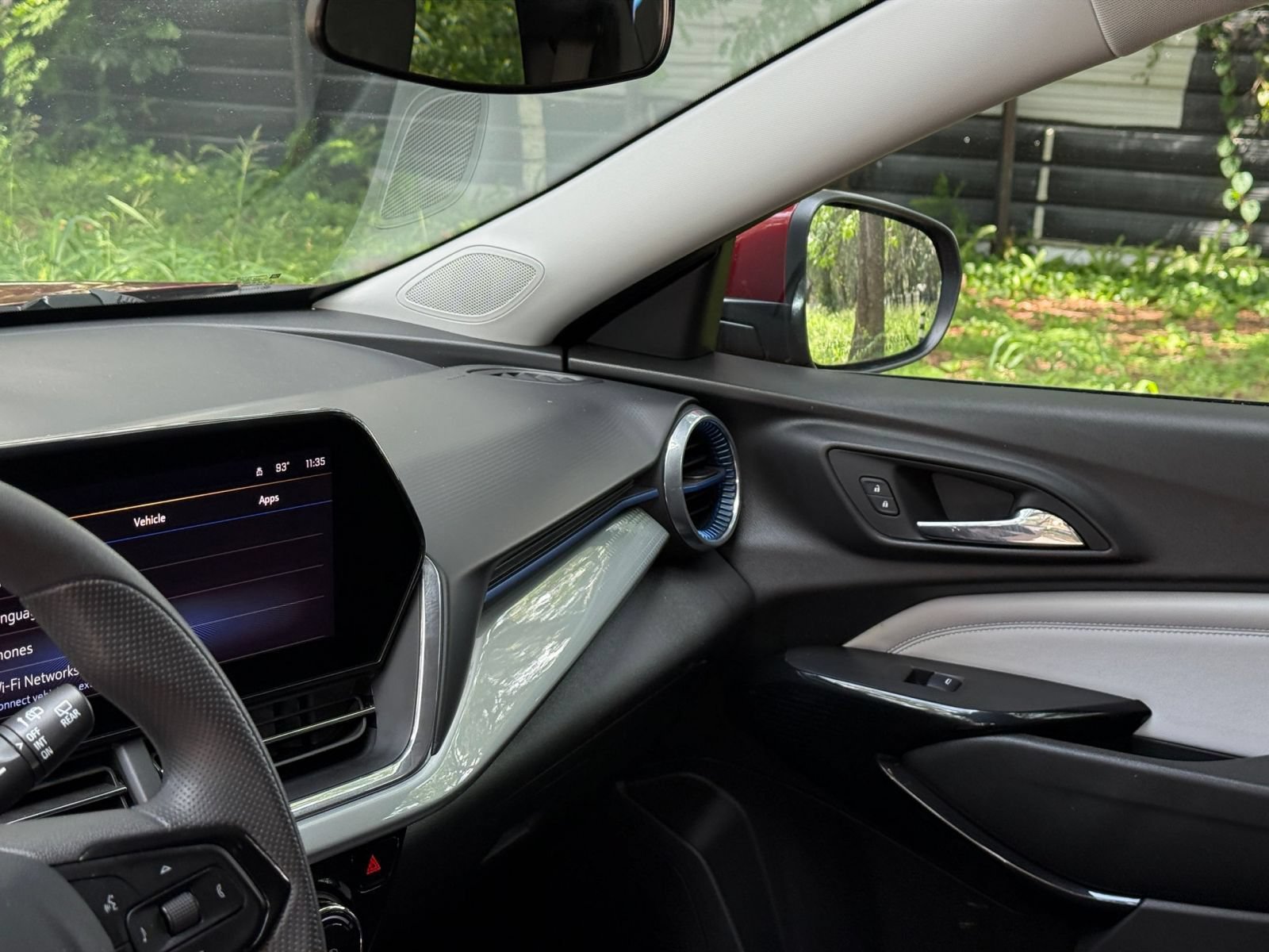 Thumbnail: 2025 Chevrolet Trax - 27