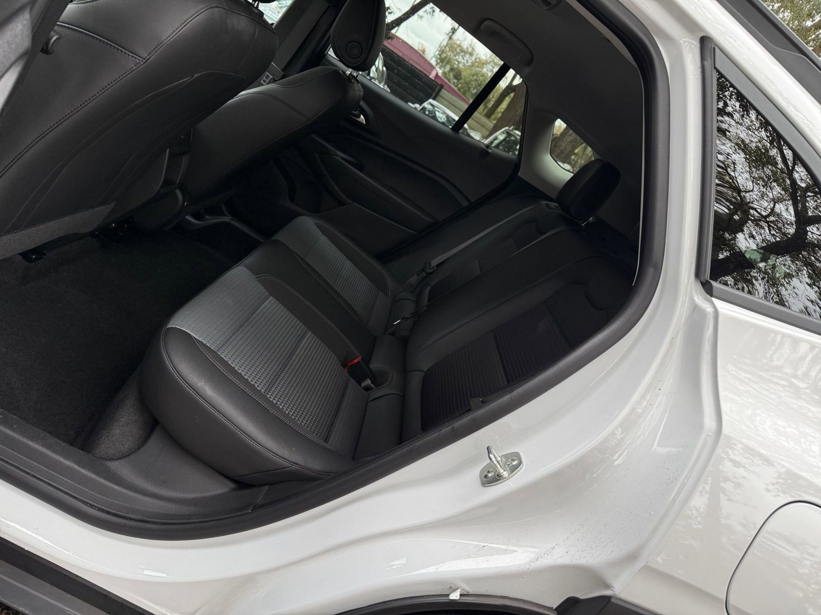 Thumbnail: 2025 Chevrolet Trax - 21