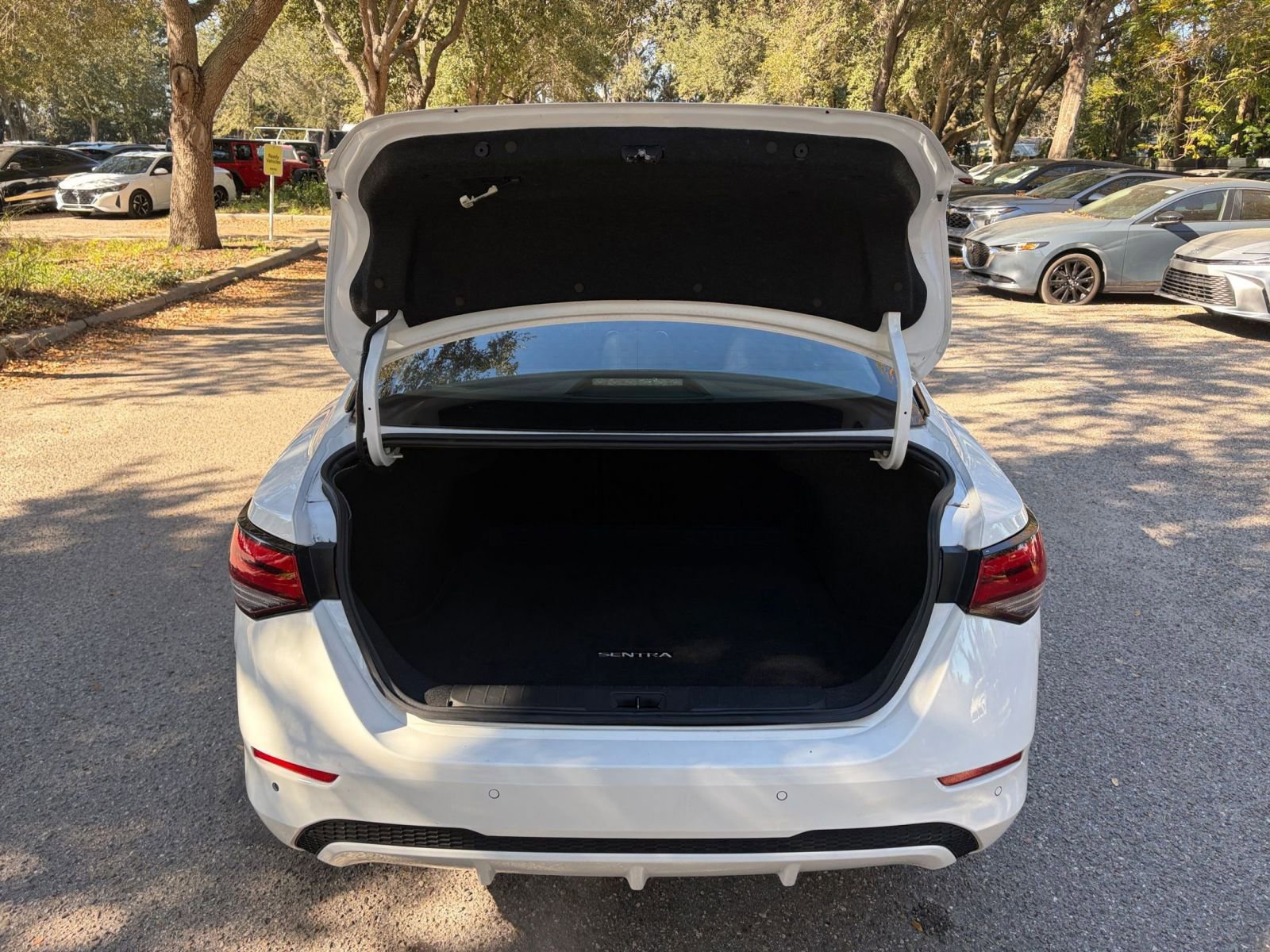 Thumbnail: 2025 Nissan Sentra - 24