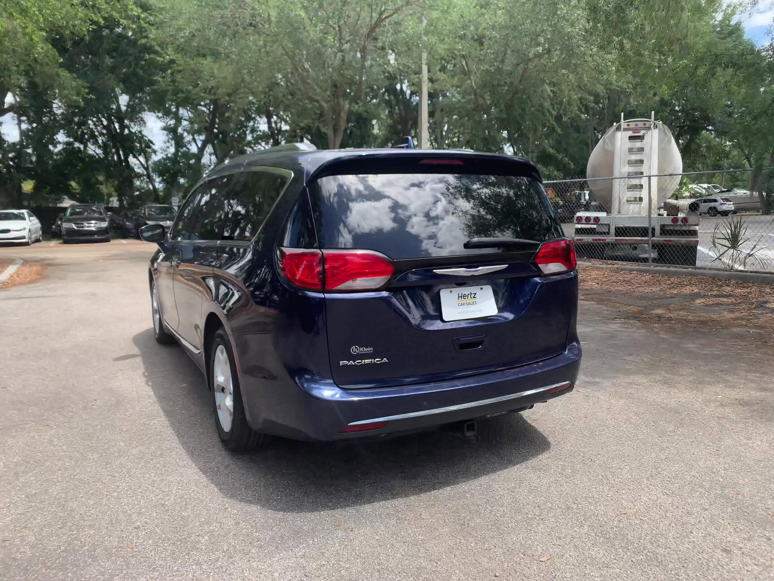 2018 Chrysler Pacifica Touring 11