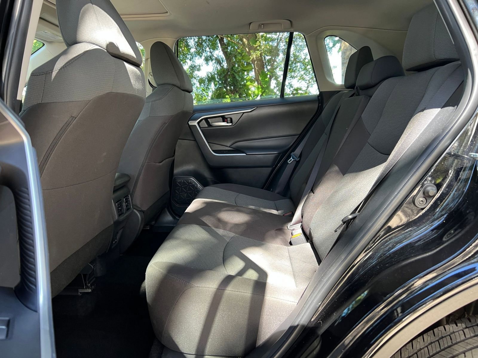 Thumbnail: 2025 Toyota RAV4 - 20