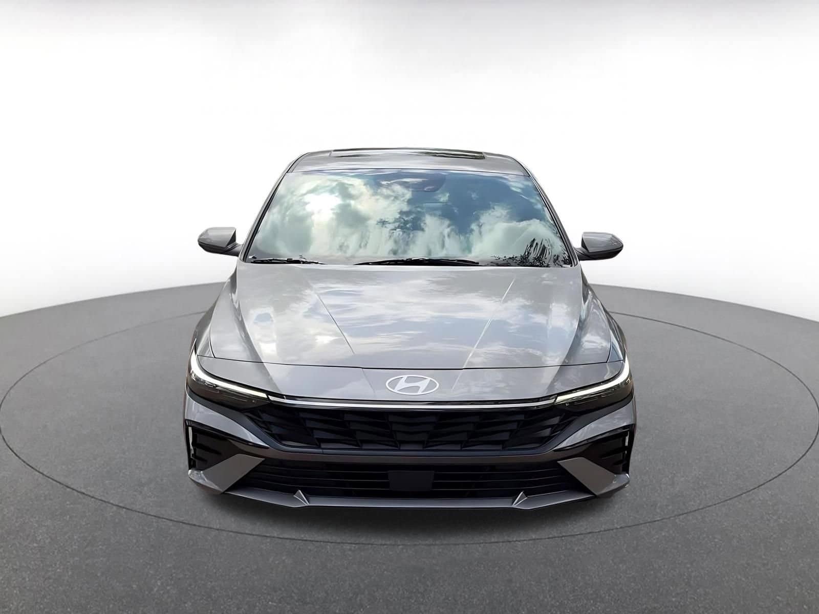 Thumbnail: 2025 Hyundai Elantra - 4