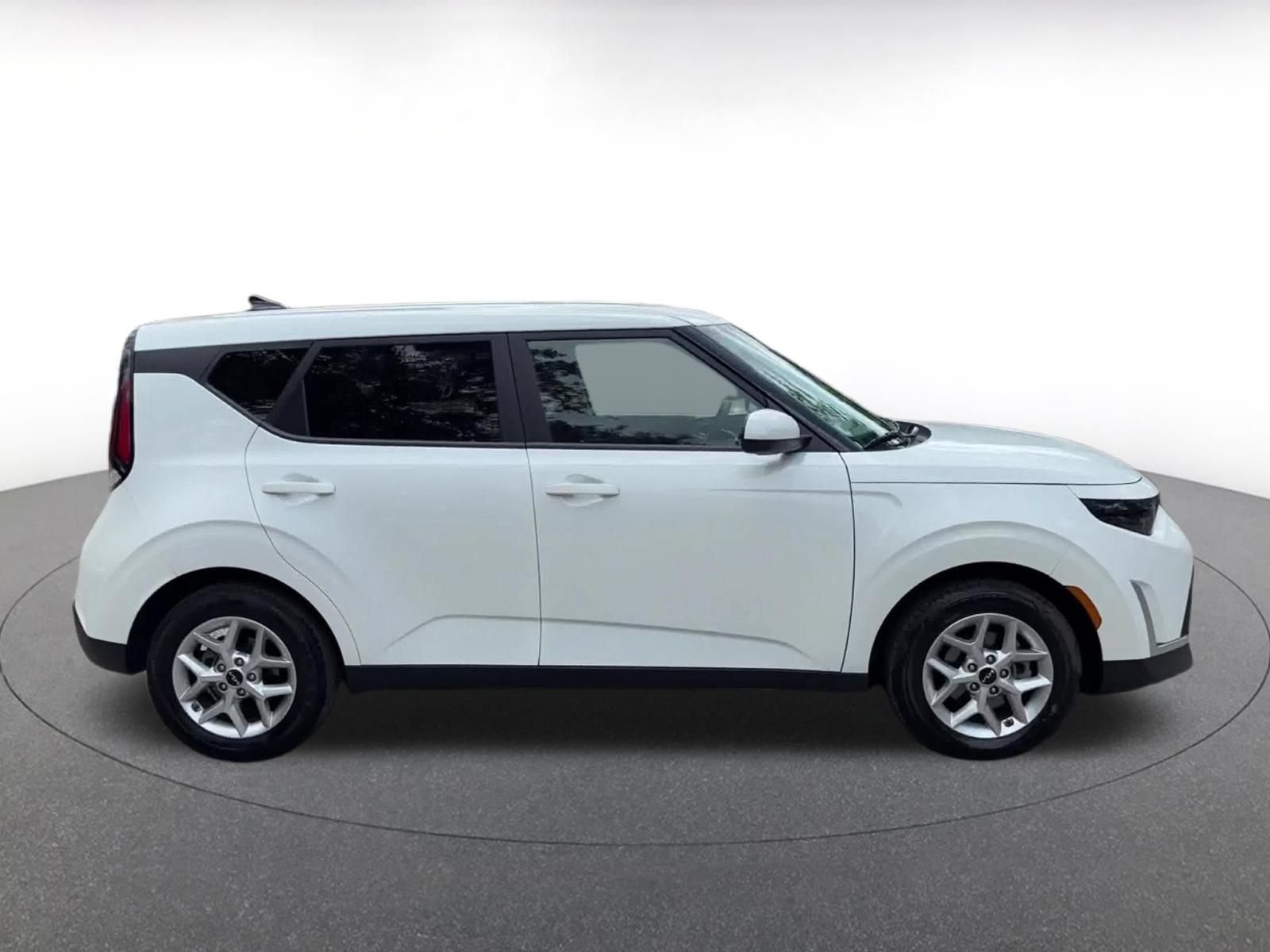Thumbnail: 2025 Kia Soul - 16