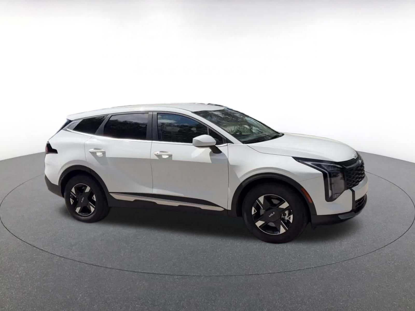 Thumbnail: 2026 Kia Sportage - 2