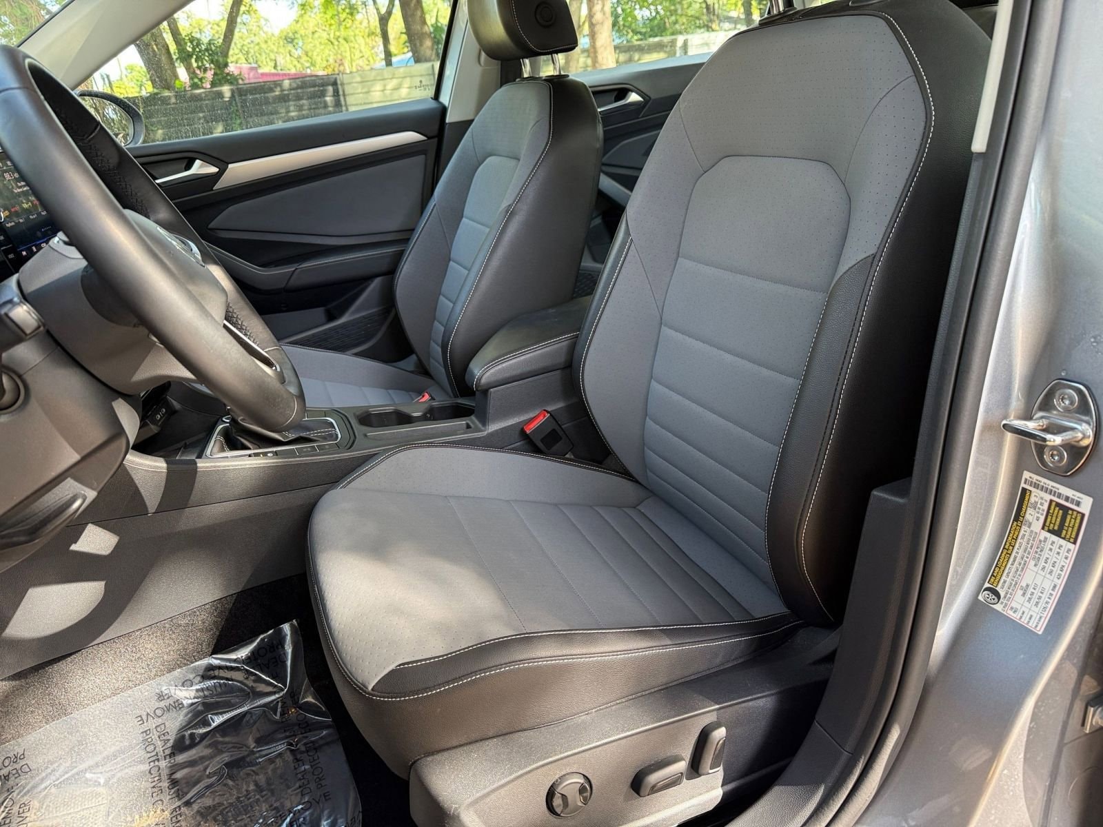 Thumbnail: 2025 Volkswagen Jetta - 30