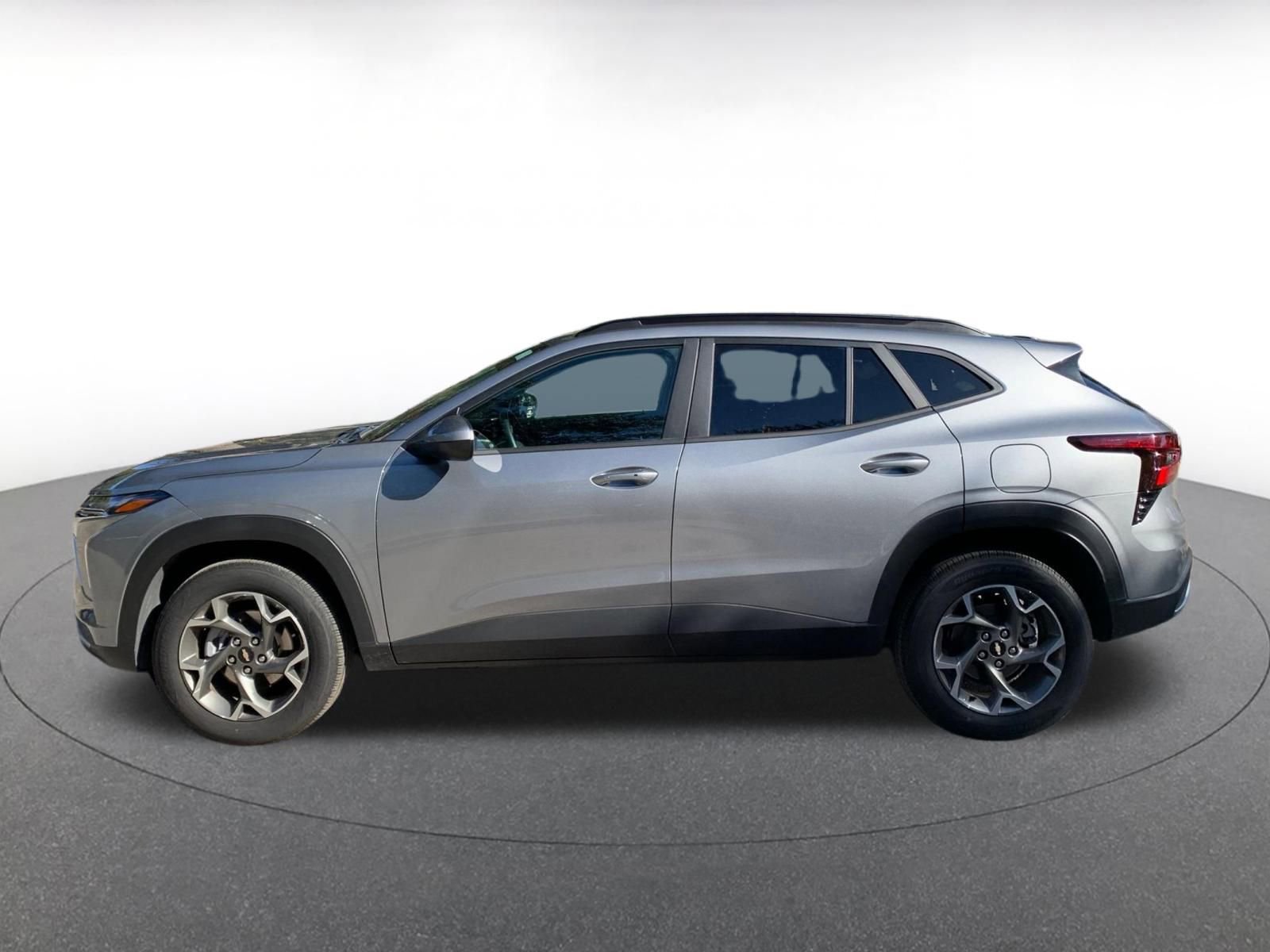 Thumbnail: 2025 Chevrolet Trax - 4