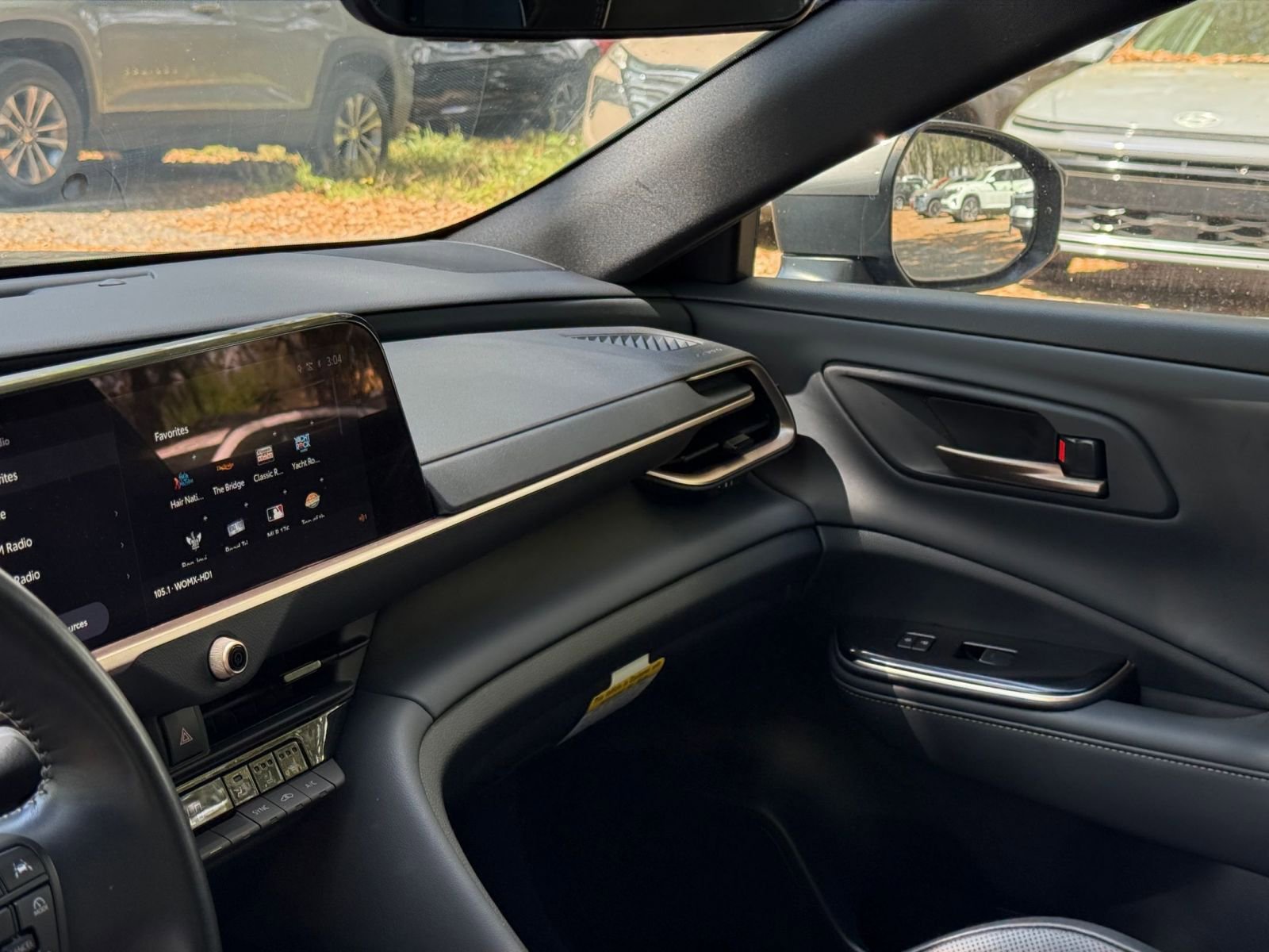 Thumbnail: 2025 Toyota Crown - 31