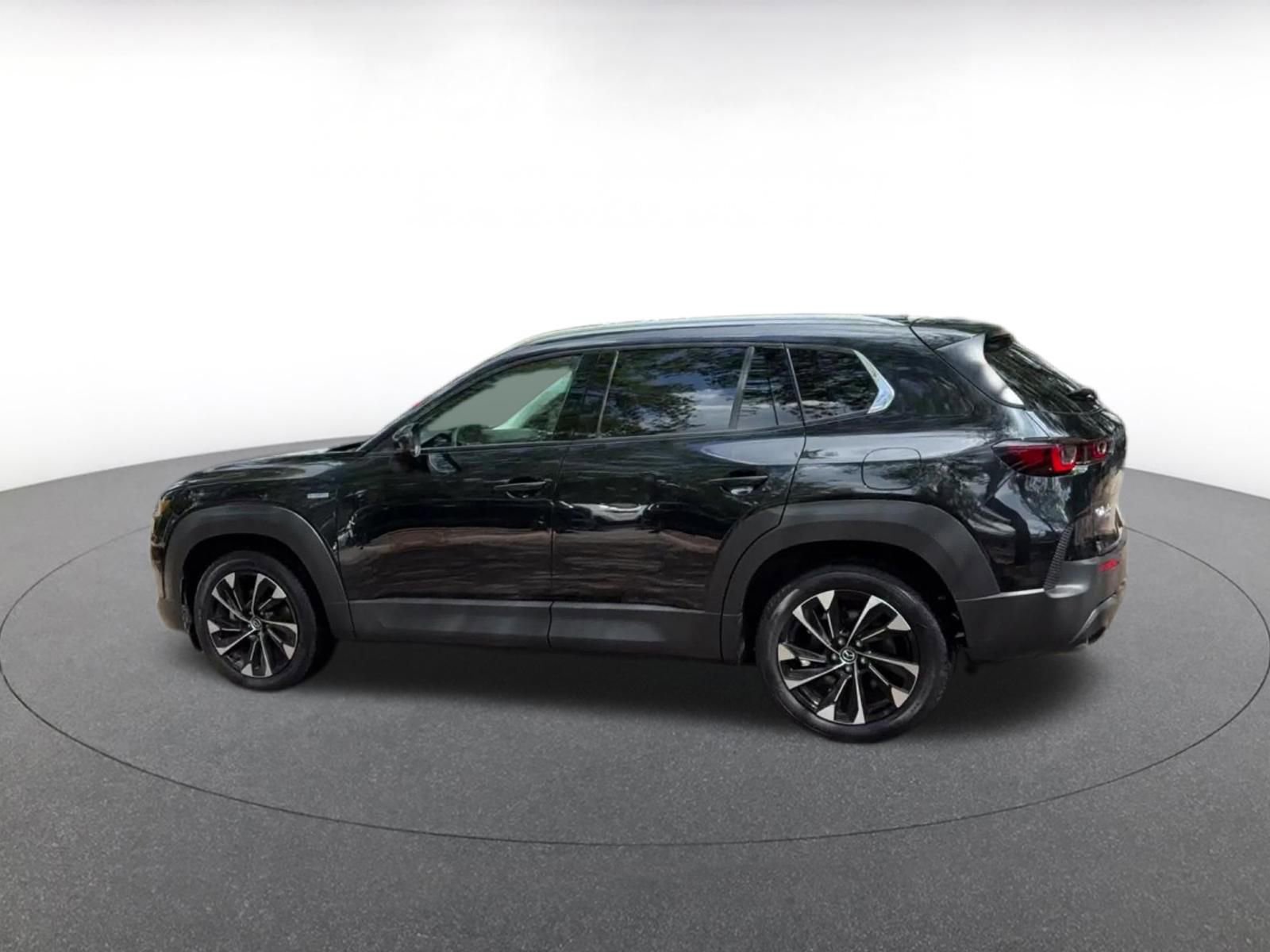Thumbnail: 2025 Mazda CX-50 - 10