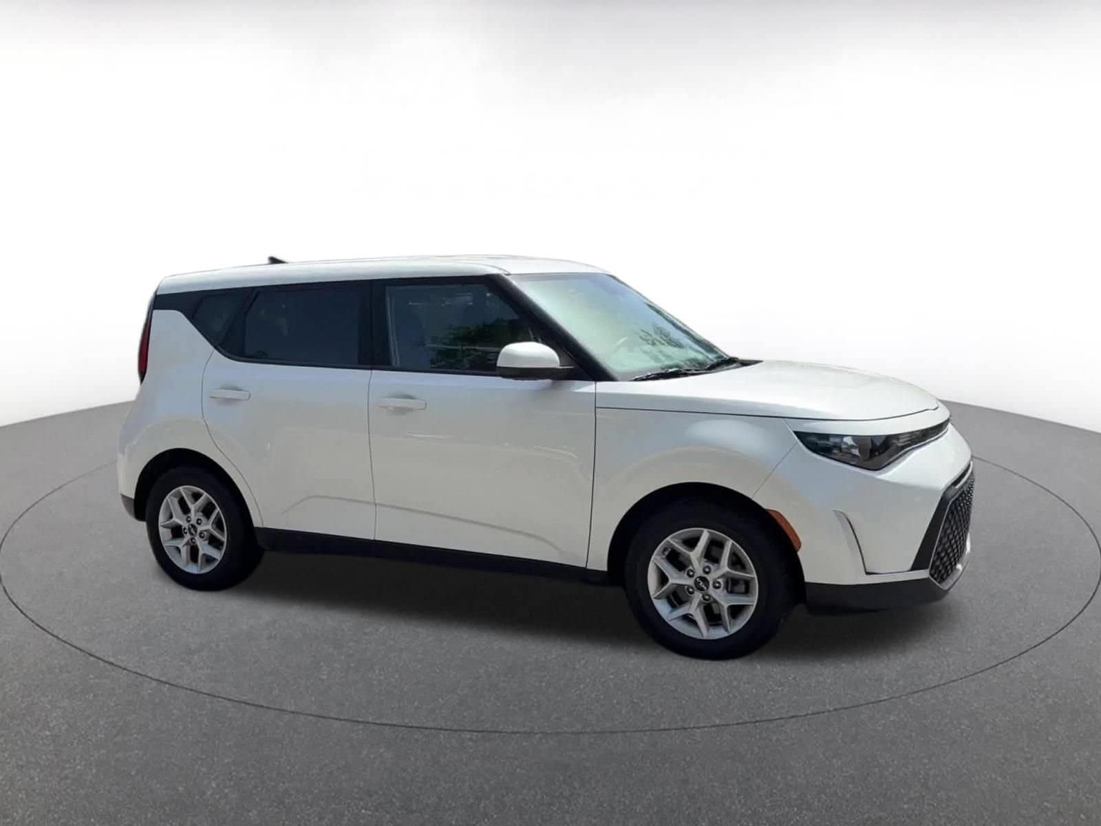 Thumbnail: 2025 Kia Soul - 2