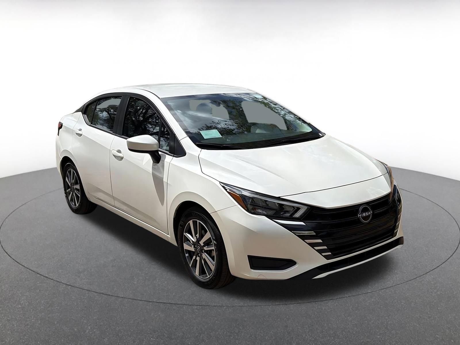 2025 Nissan Versa Sedan SV