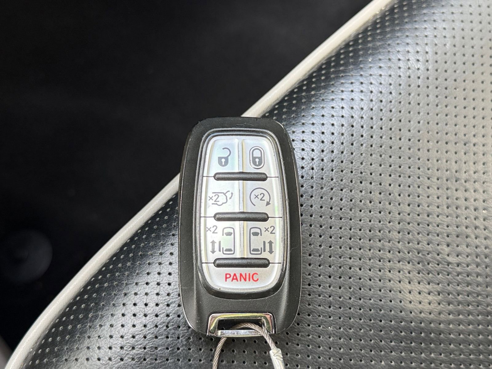 Thumbnail: 2023 Chrysler Pacifica - 18