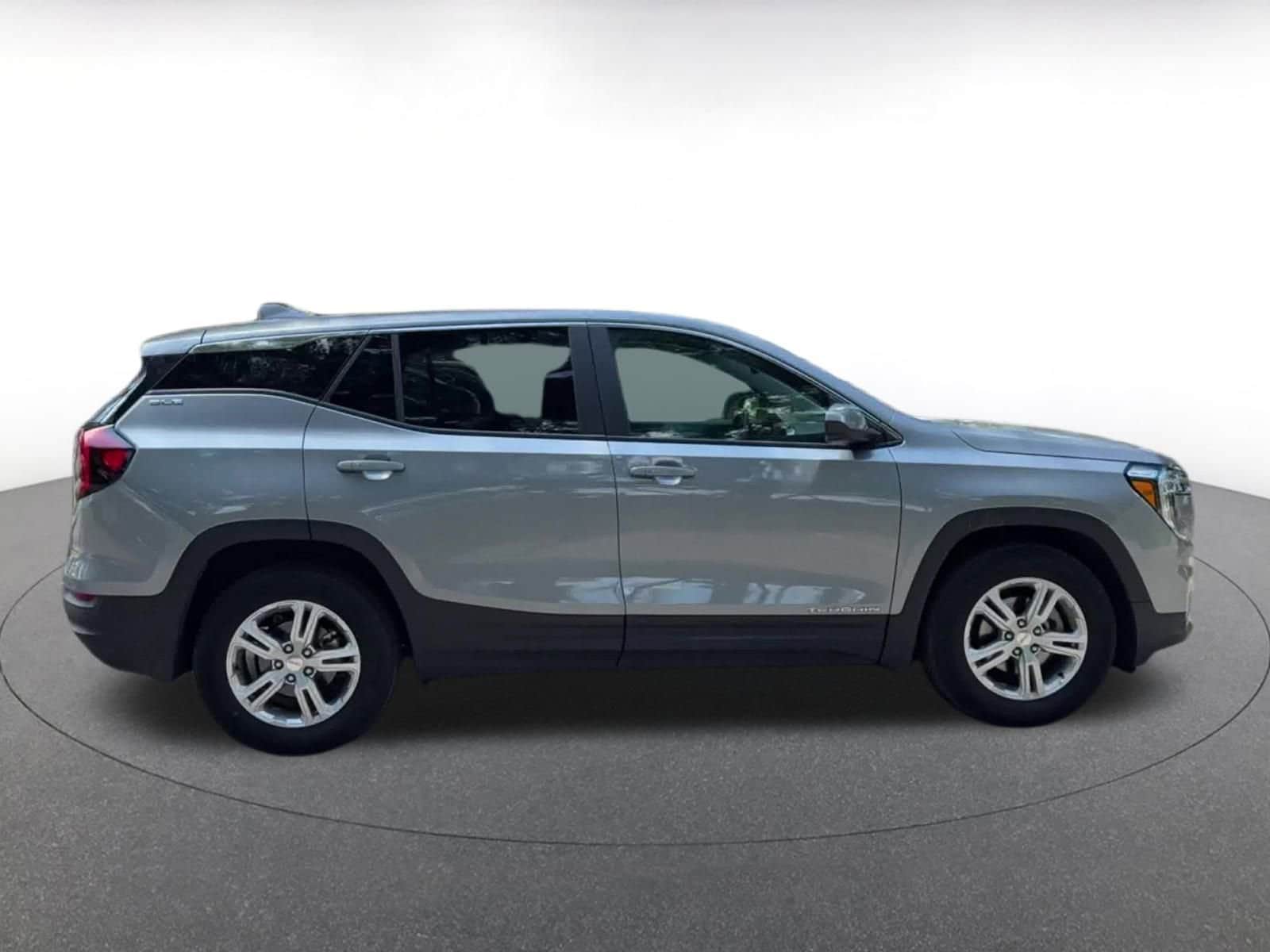 Thumbnail: 2024 GMC Terrain - 16