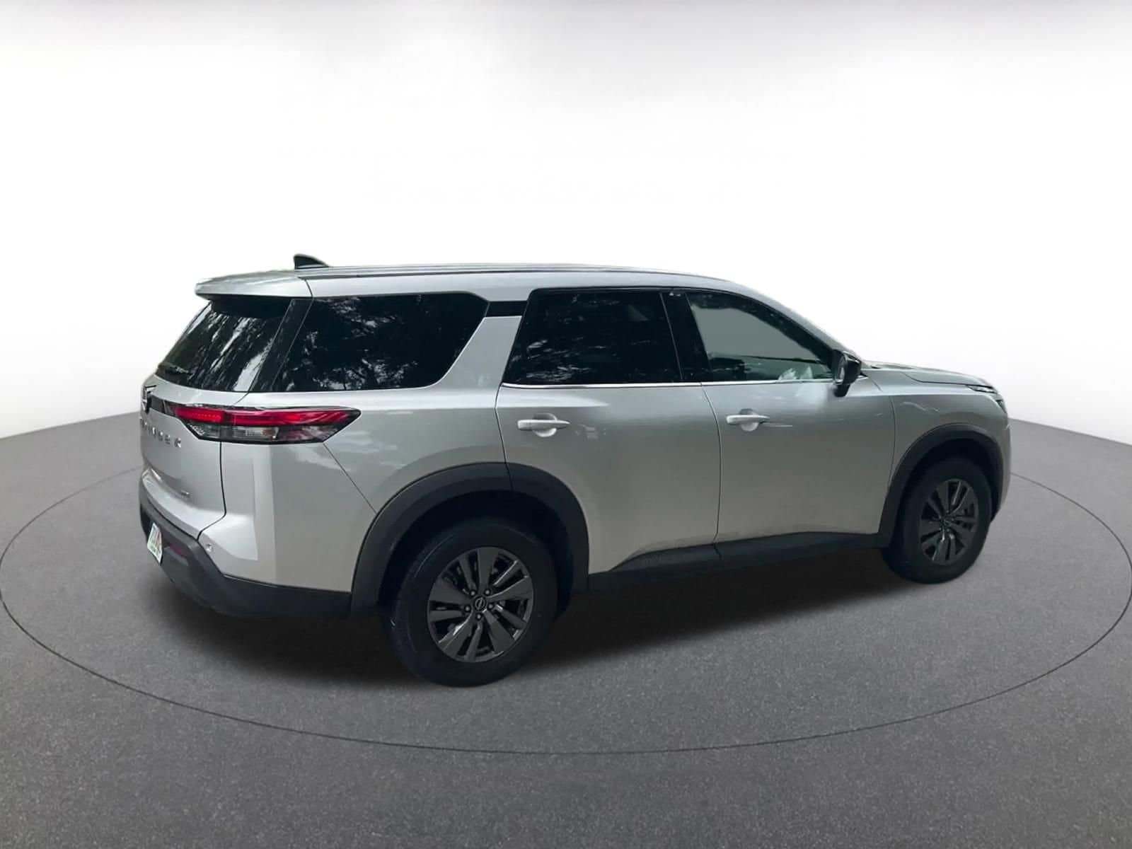 Thumbnail: 2023 Nissan Pathfinder - 15