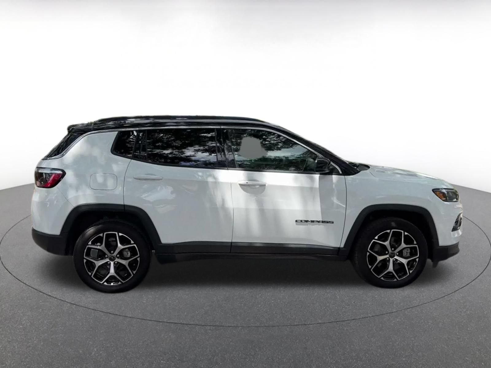 Thumbnail: 2025 Jeep Compass - 15