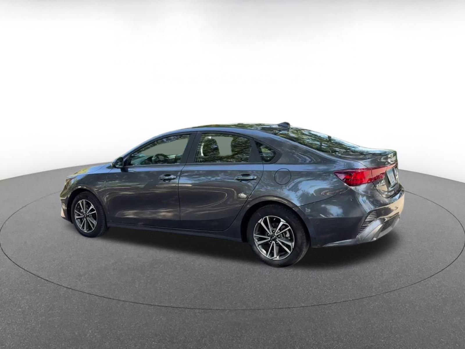 Thumbnail: 2024 Kia Forte - 10