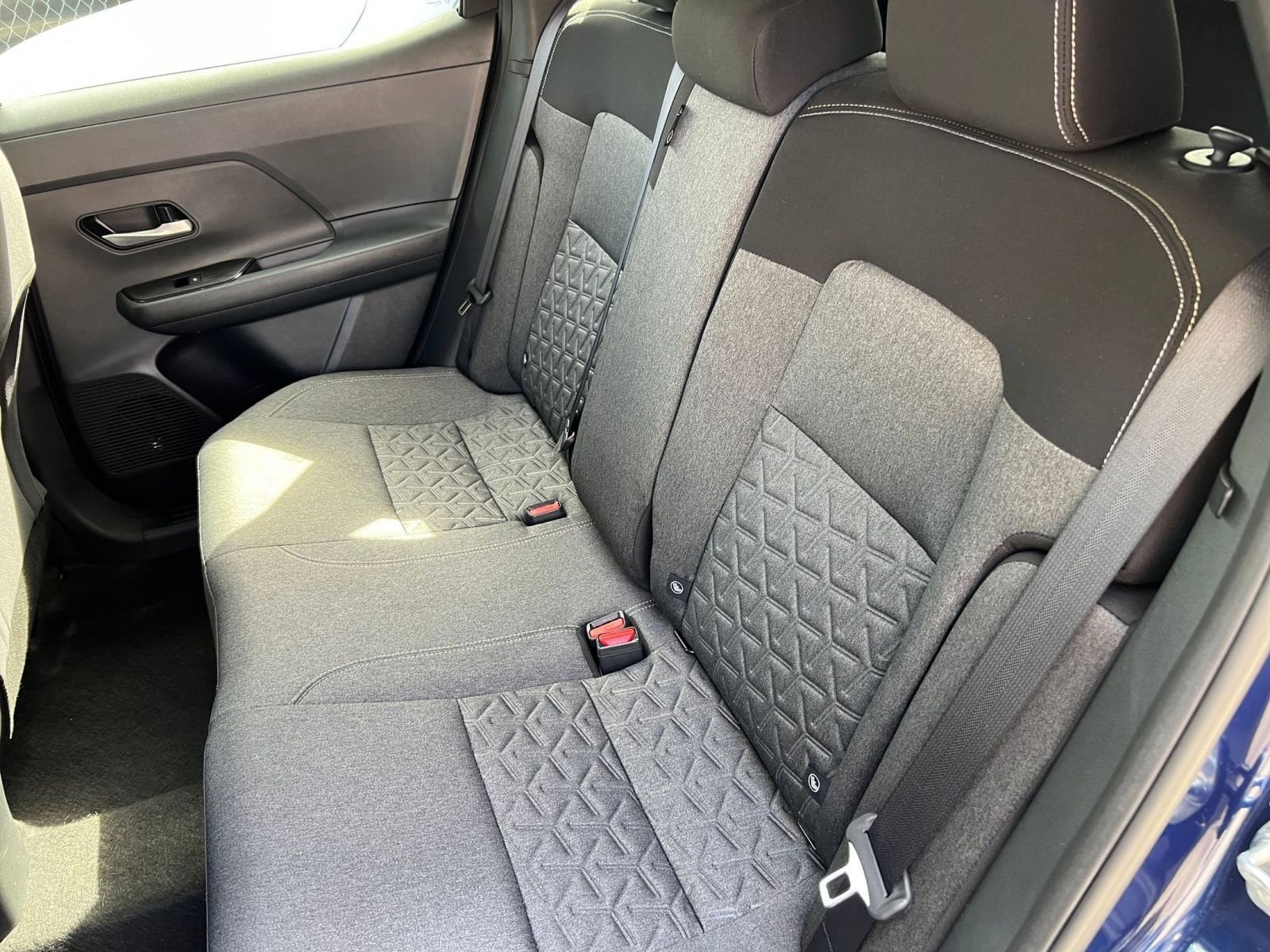 Thumbnail: 2025 Nissan Kicks - 31