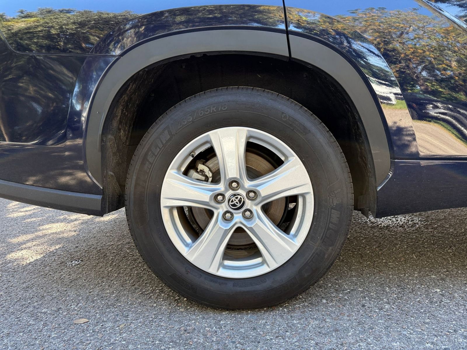 Thumbnail: 2025 Toyota Highlander - 23