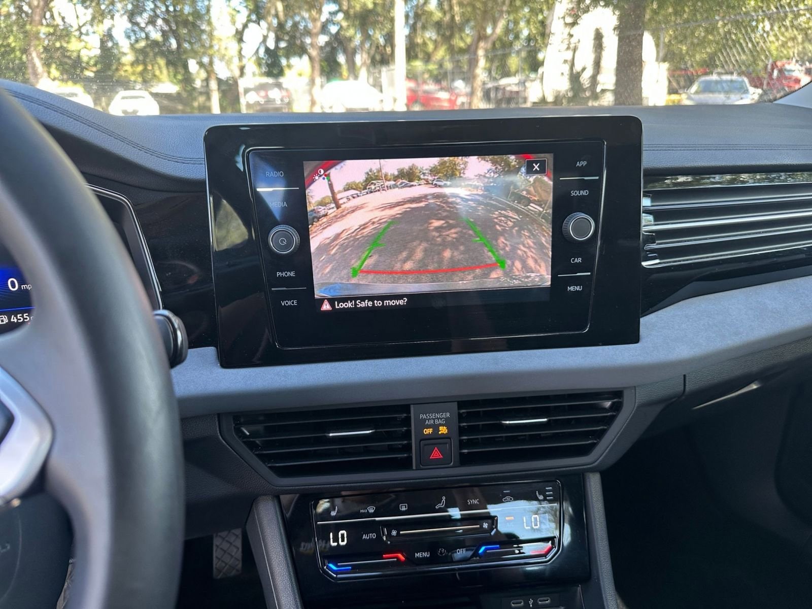 Thumbnail: 2025 Volkswagen Jetta - 17