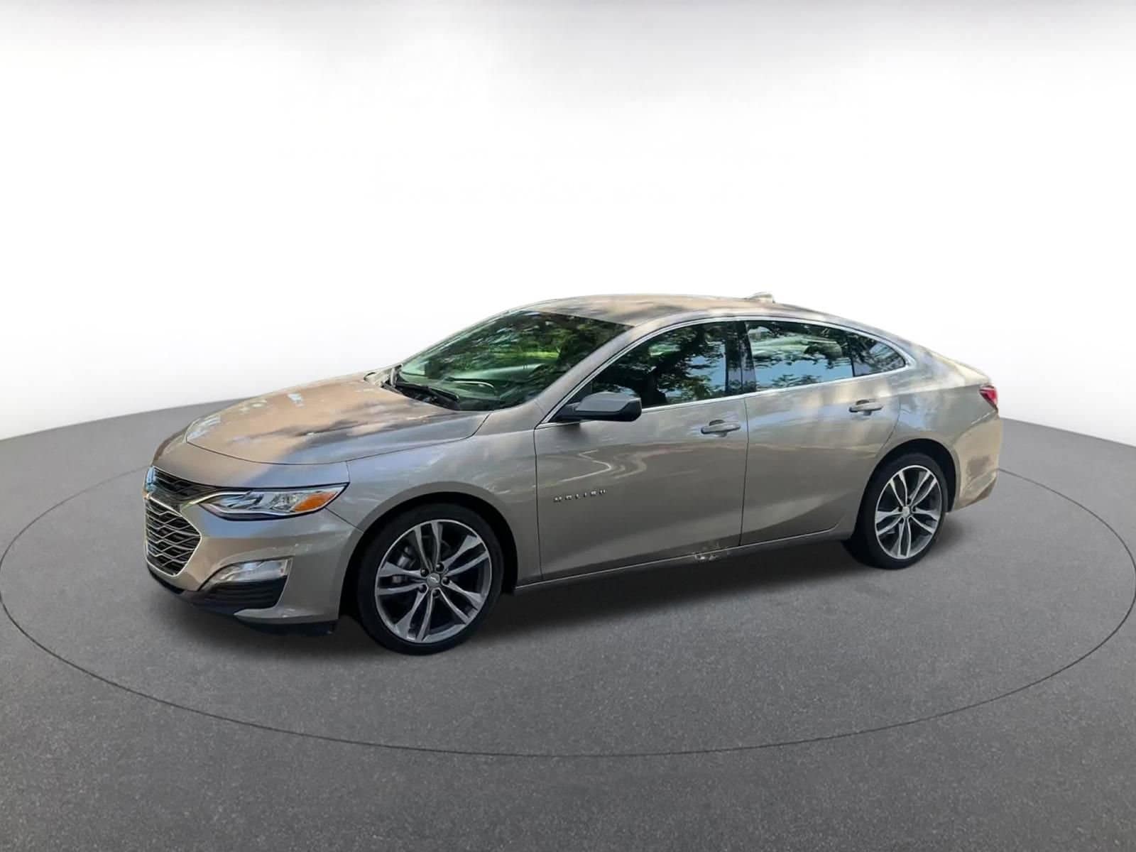 Thumbnail: 2024 Chevrolet Malibu - 8