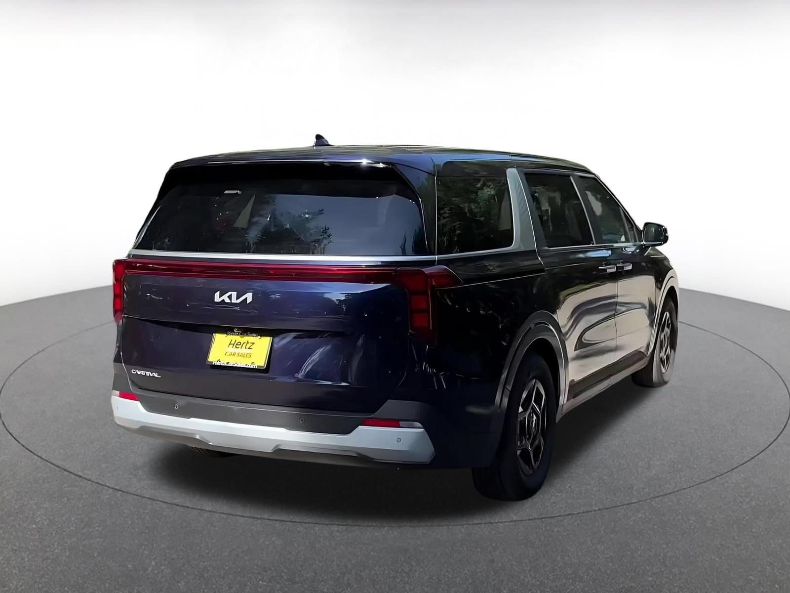 Thumbnail: 2026 Kia Carnival - 14