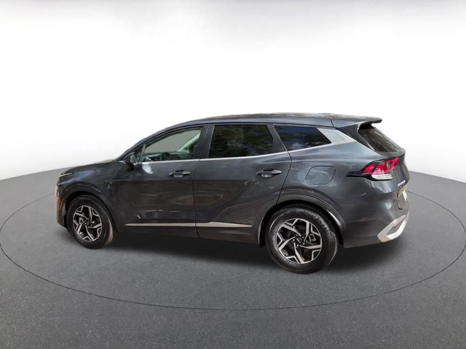 Thumbnail: 2025 Kia Sportage - 10