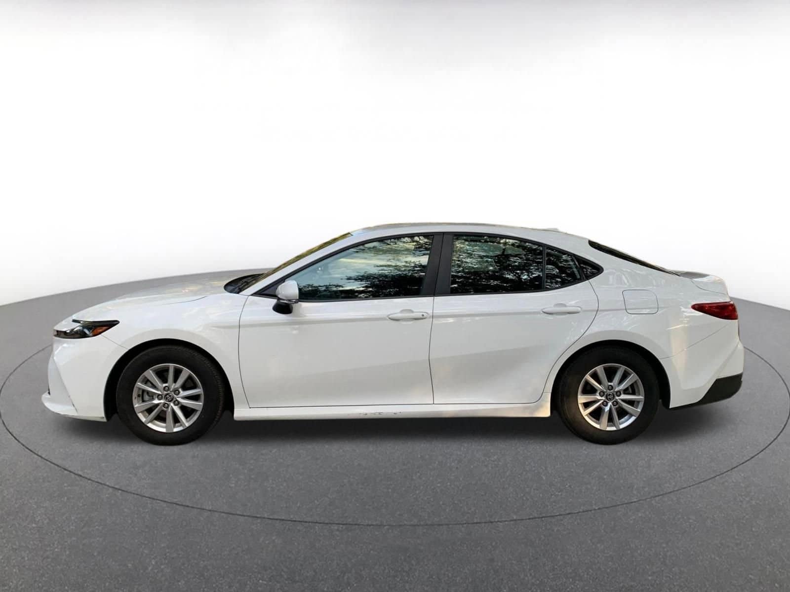 Thumbnail: 2025 Toyota Camry - 4