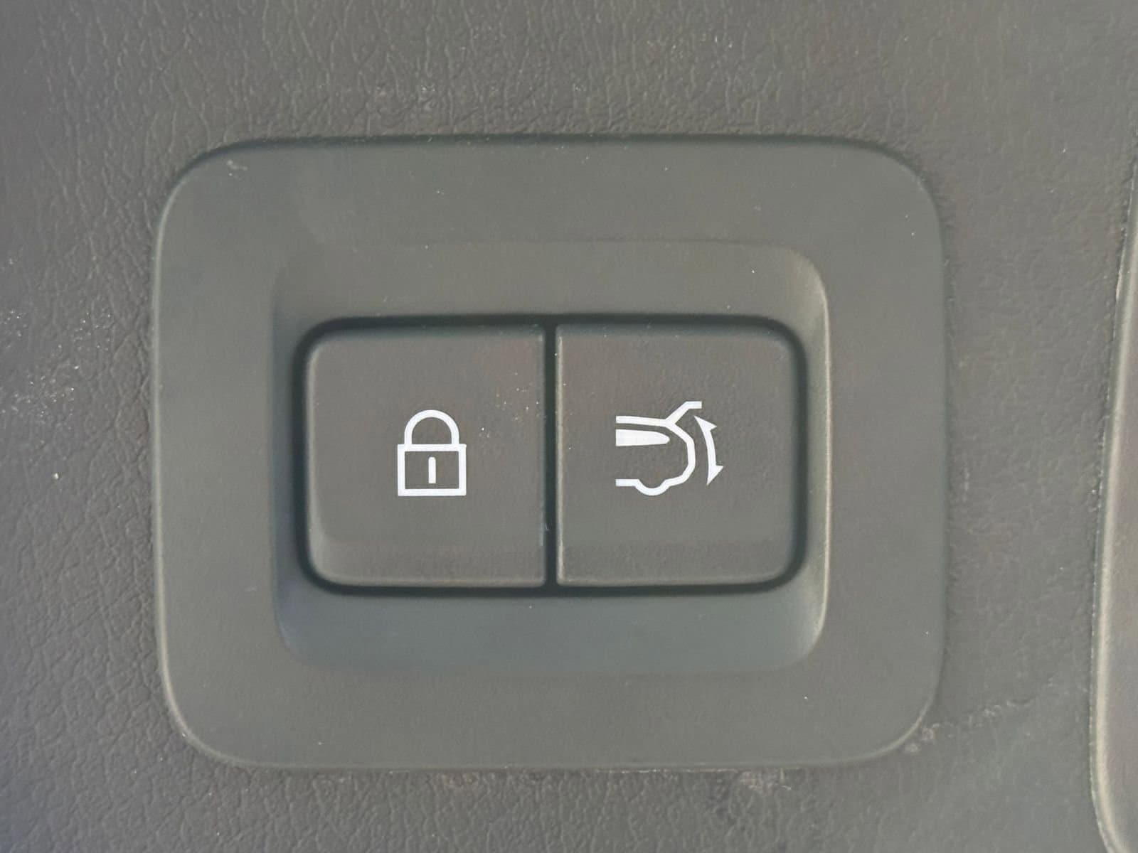 Thumbnail: 2025 Mazda CX-90 - 21