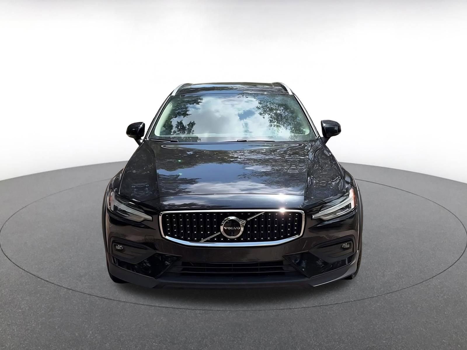Thumbnail: 2025 Volvo S60 - 4