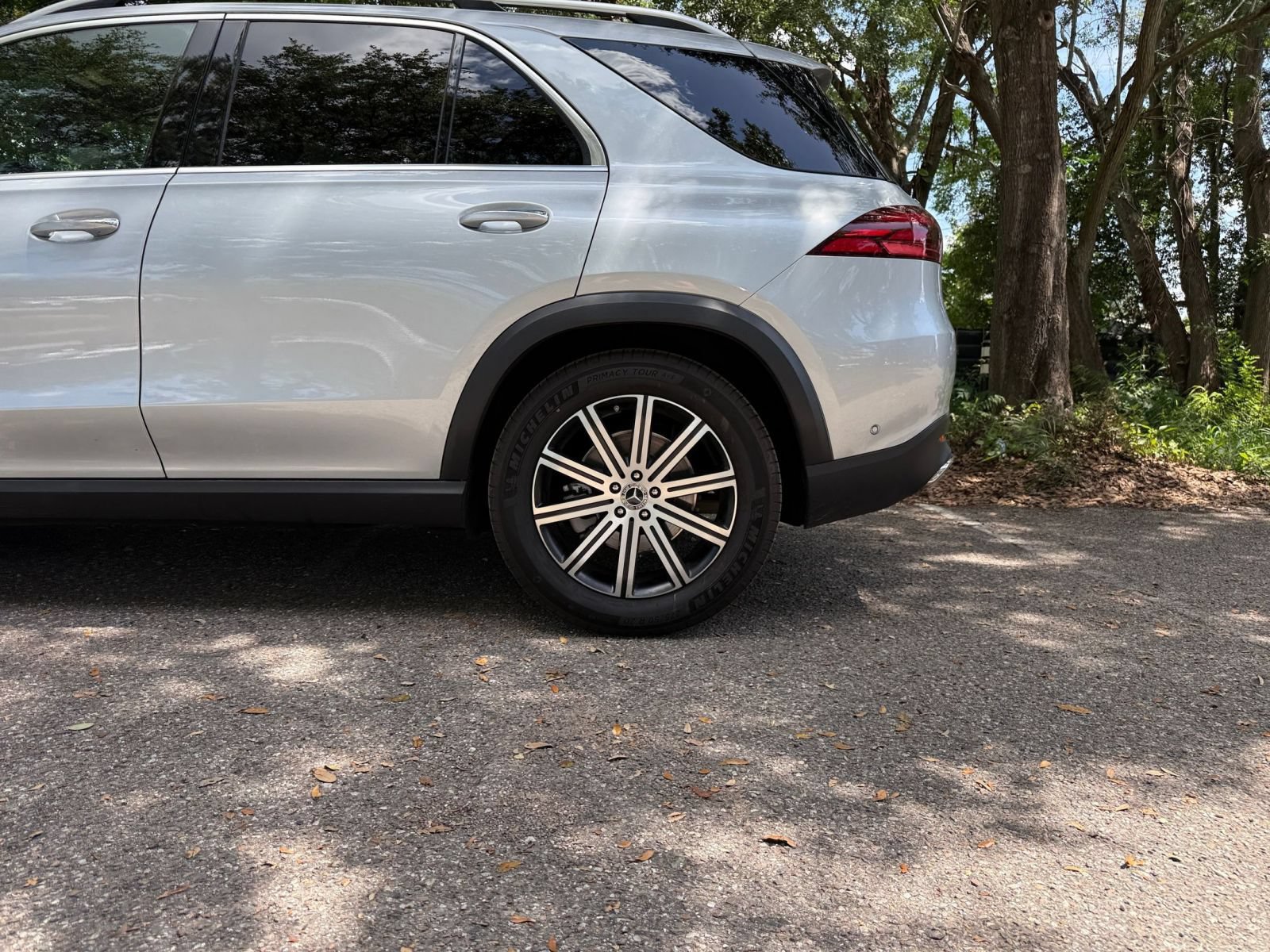Thumbnail: 2026 Mercedes-Benz GLE - 10