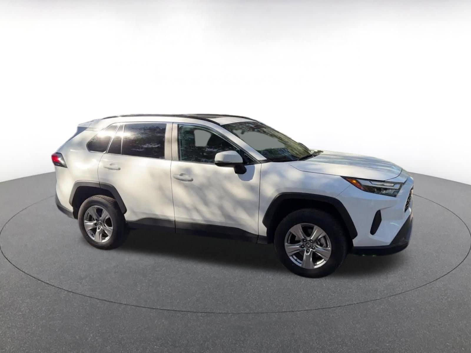 Thumbnail: 2025 Toyota RAV4 - 2
