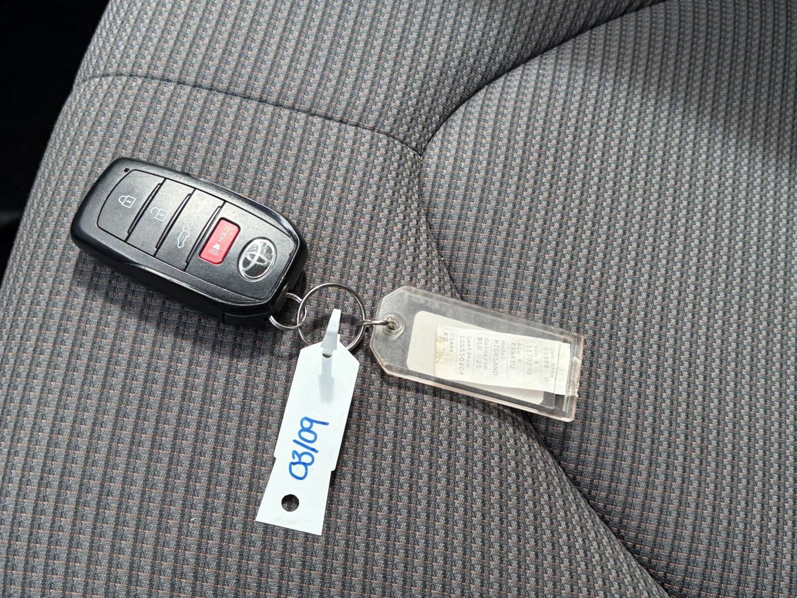 Thumbnail: 2025 Toyota Highlander - 21