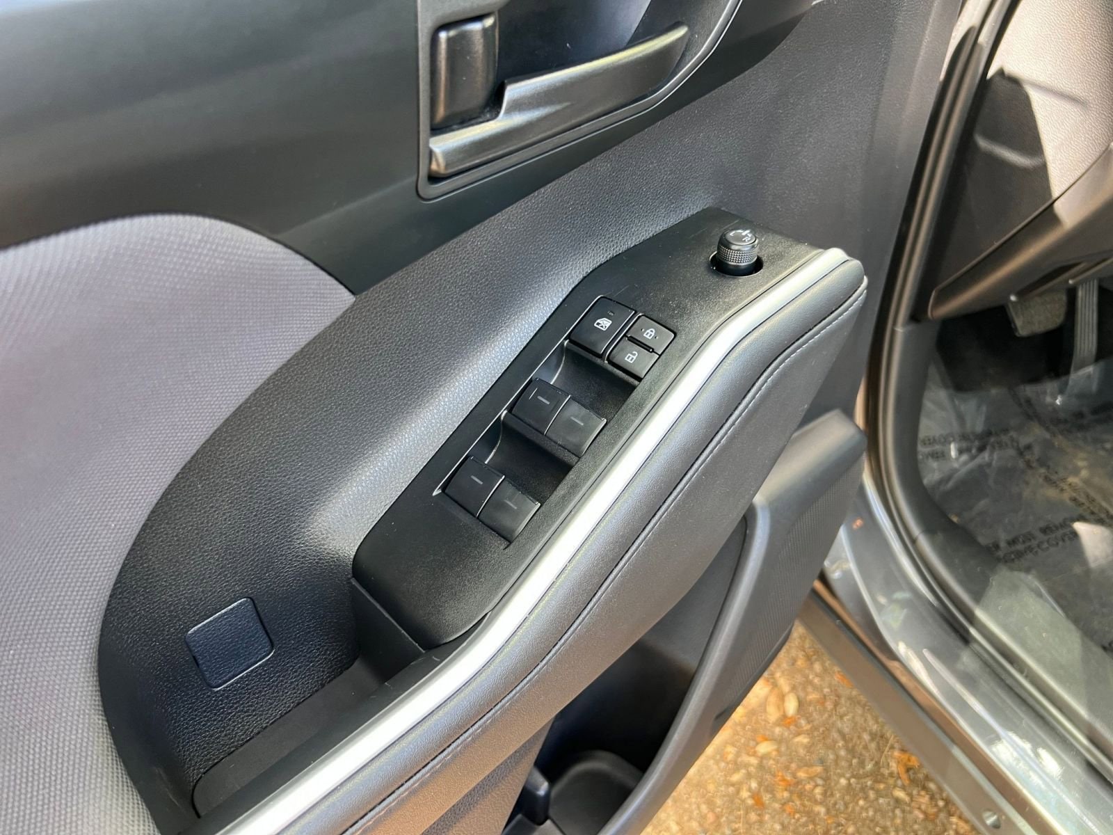 Thumbnail: 2025 Toyota Highlander - 18