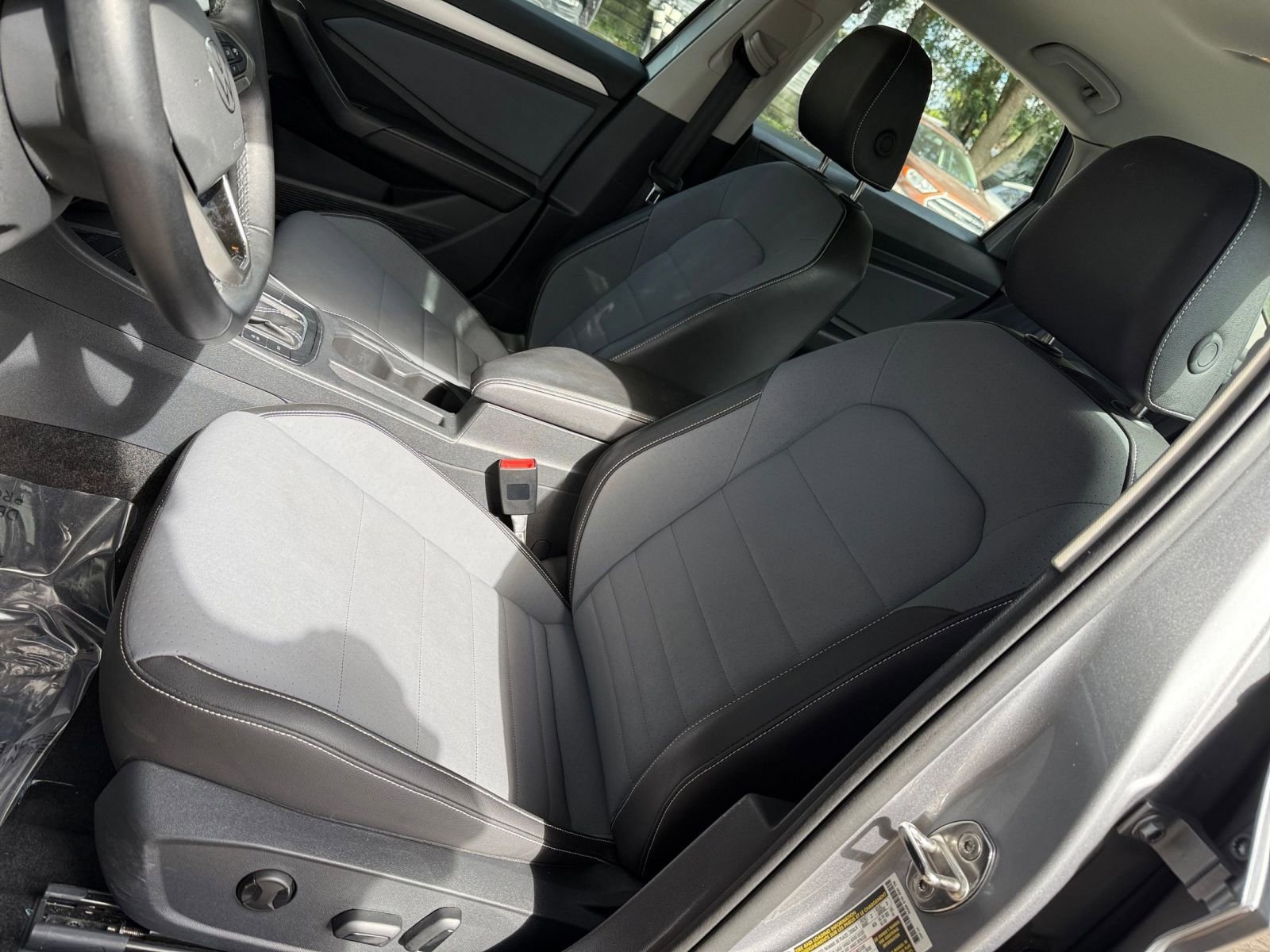 Thumbnail: 2025 Volkswagen Jetta - 21