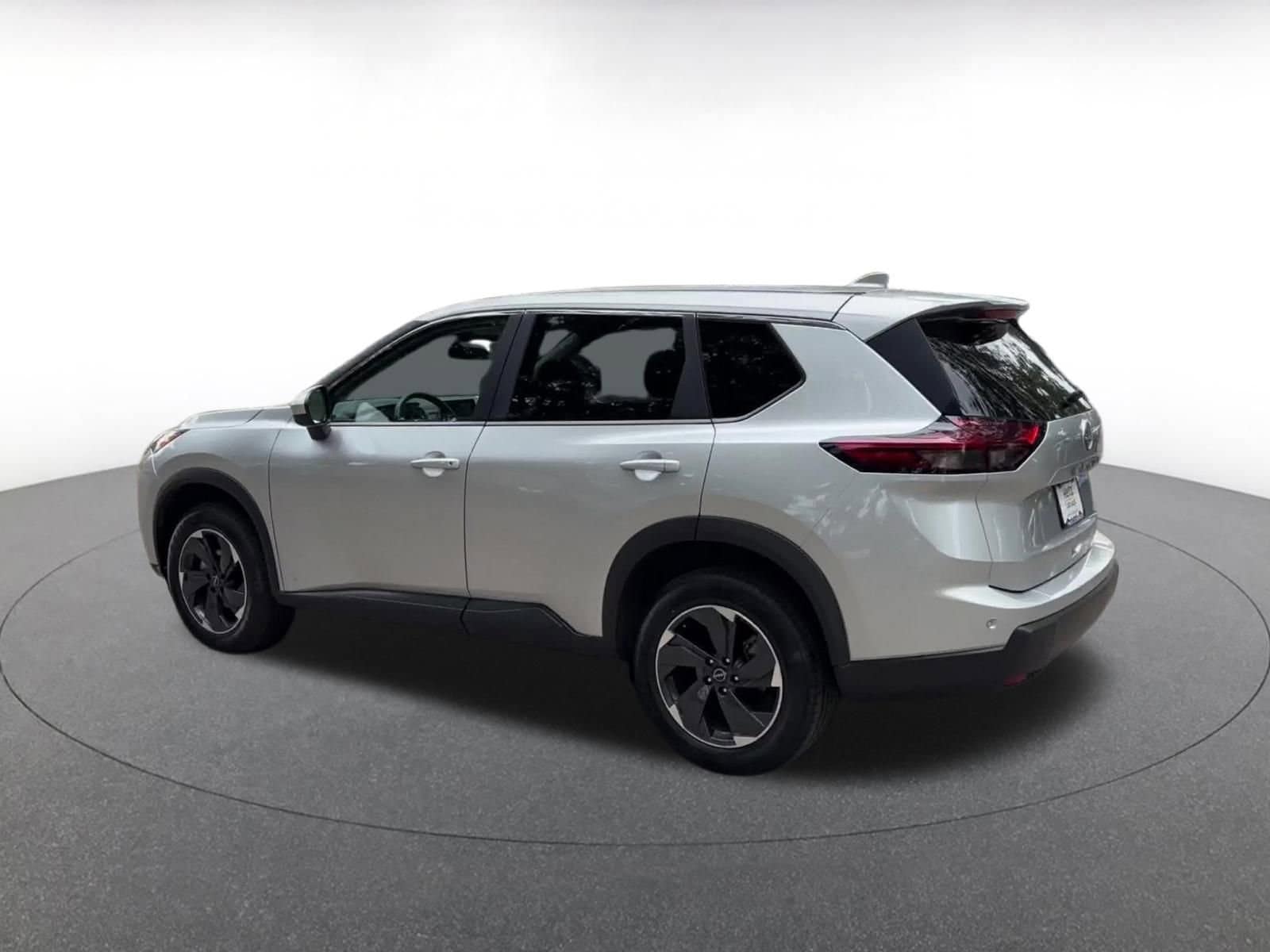 Thumbnail: 2025 Nissan Rogue - 10
