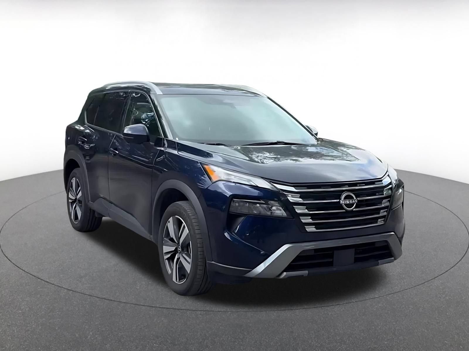 Thumbnail: 2026 Nissan Rogue - 3