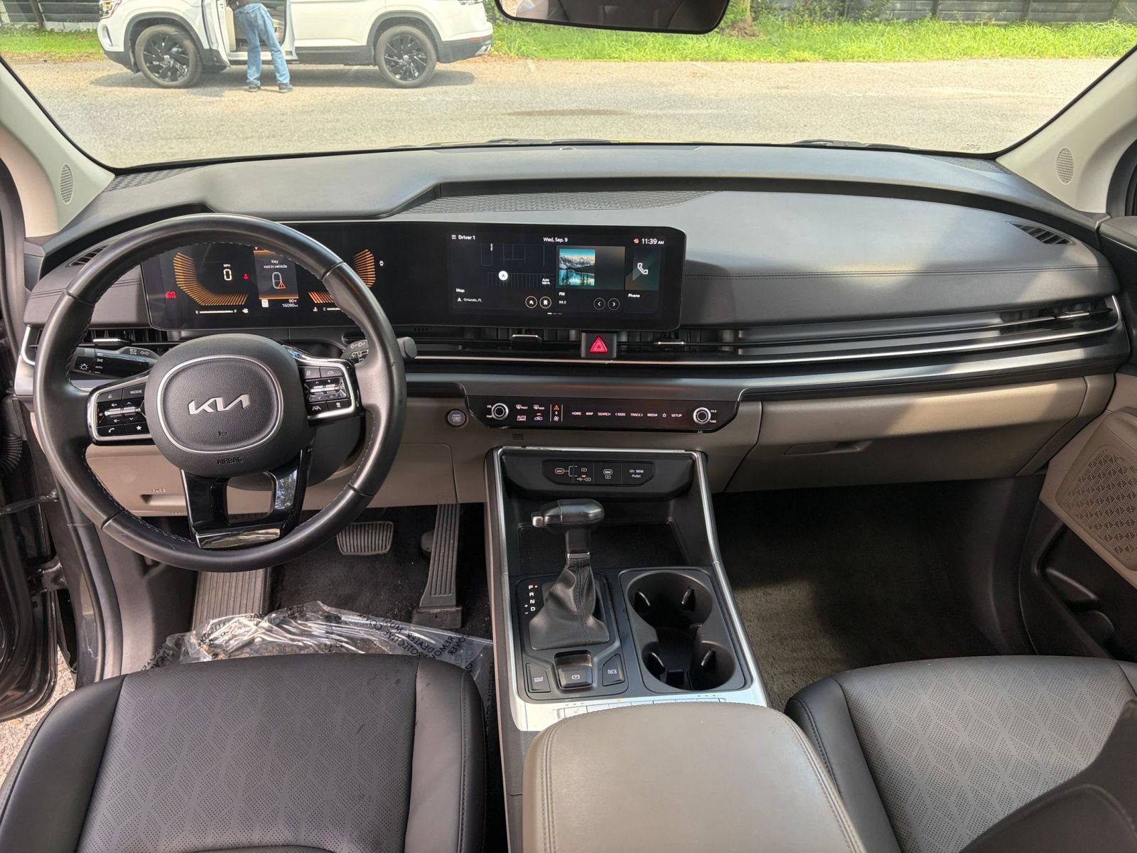 Thumbnail: 2026 Kia Carnival - 35