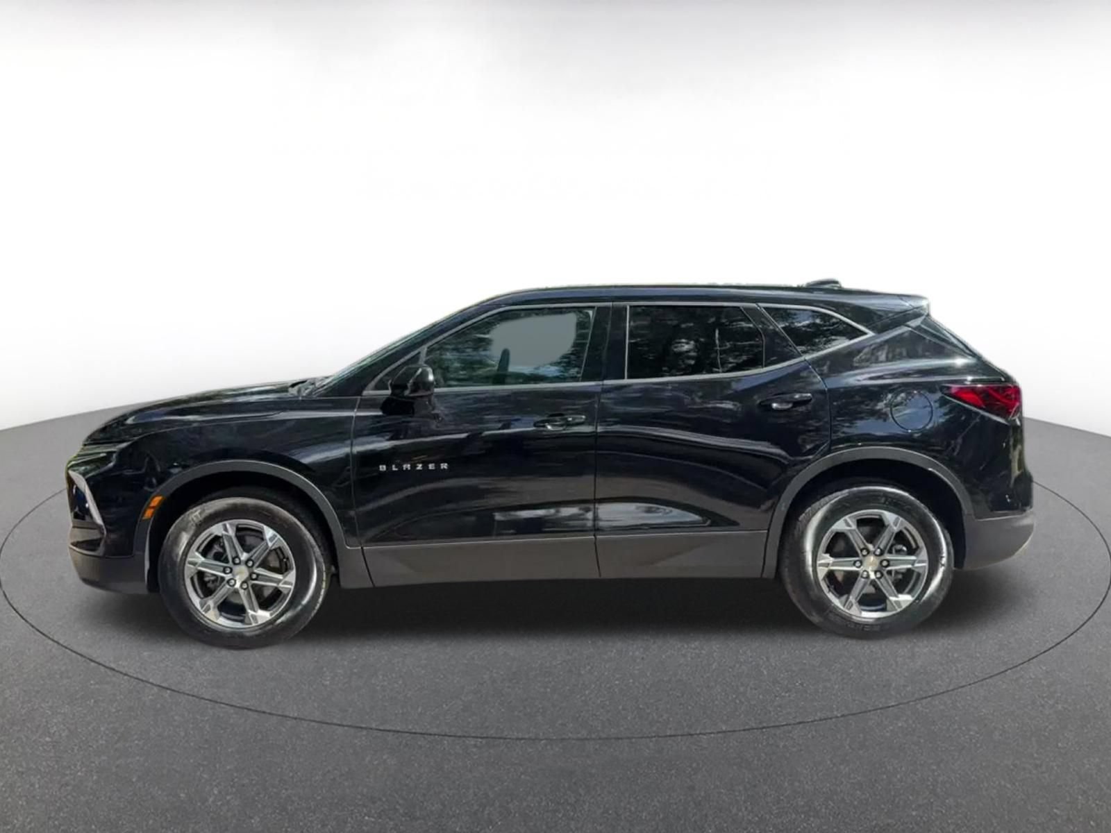 Thumbnail: 2025 Chevrolet Blazer - 9