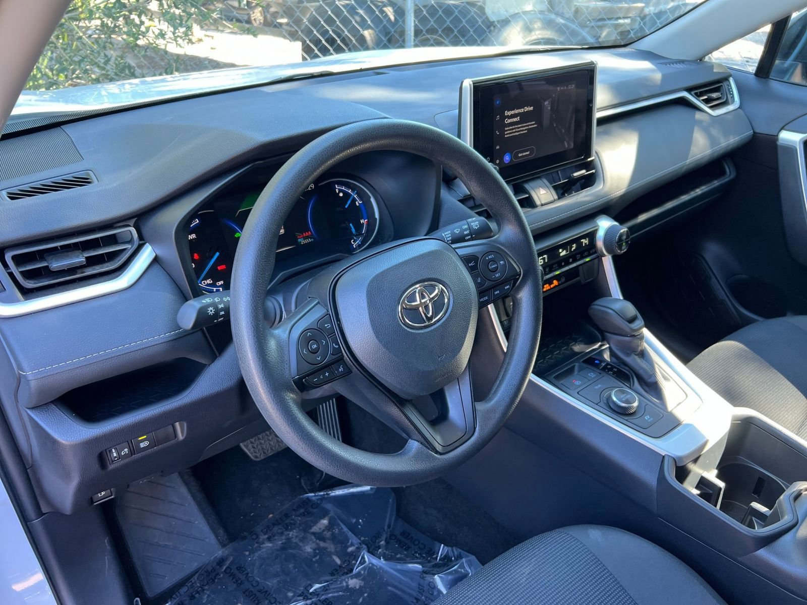 Thumbnail: 2025 Toyota RAV4 - 29