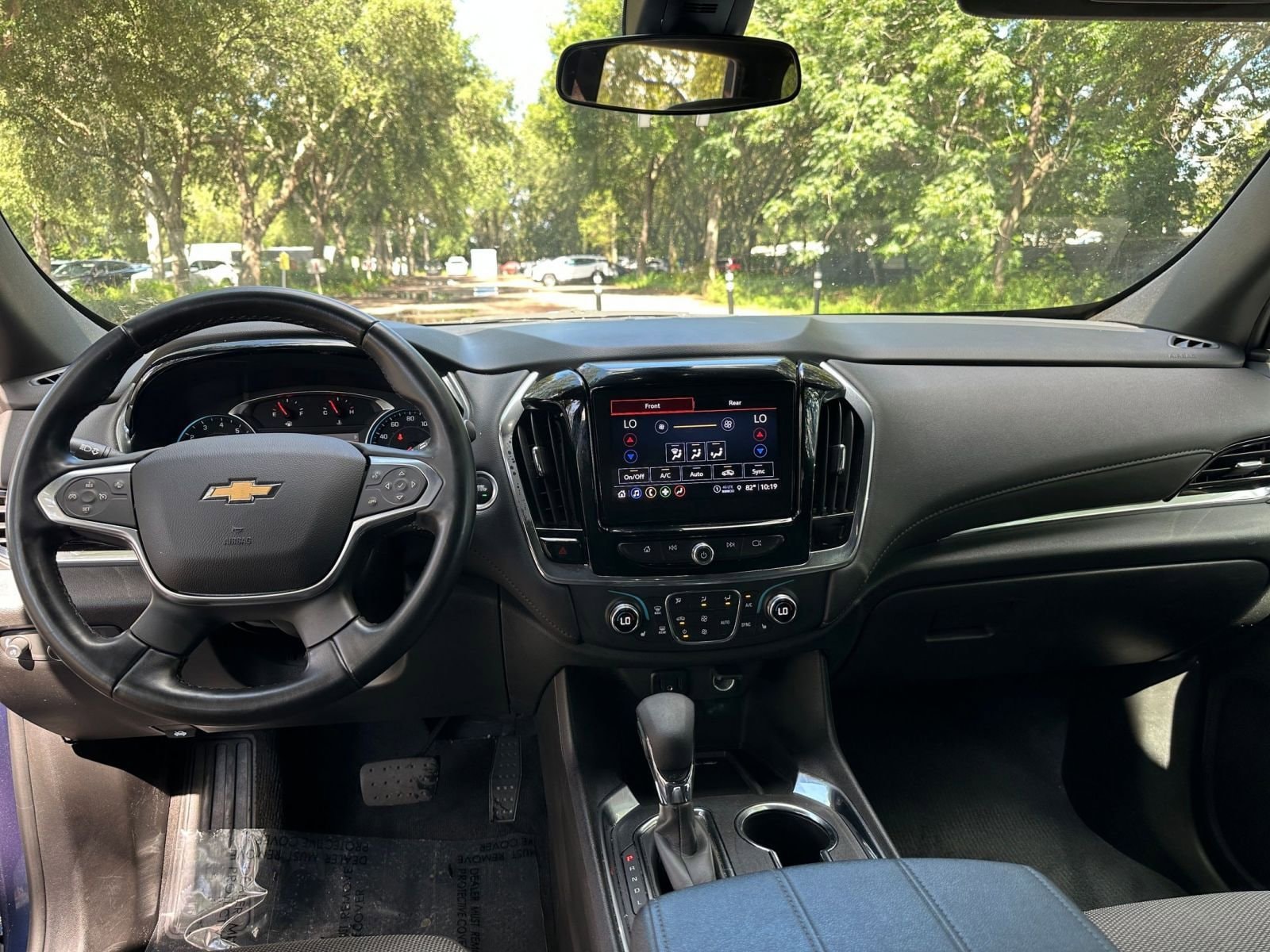 2023 Chevrolet Traverse LT 27