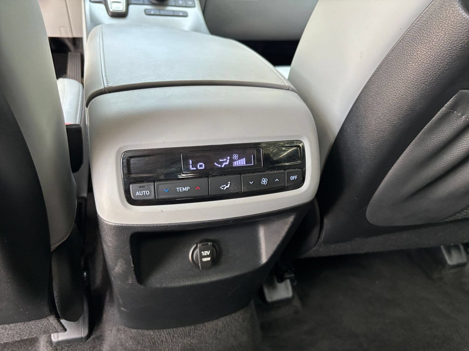 Thumbnail: 2024 Hyundai Palisade - 25