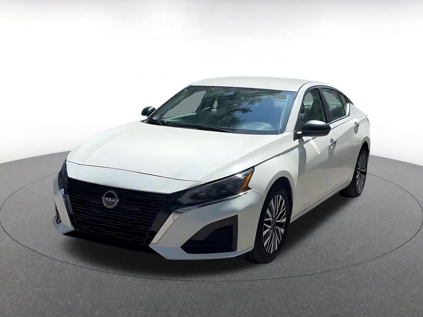 Thumbnail: 2025 Nissan Altima - 7